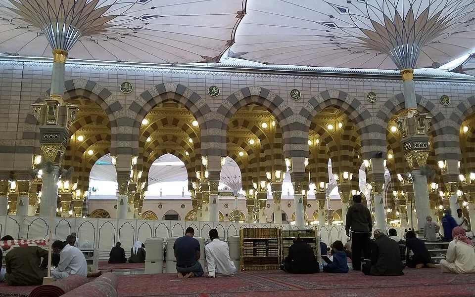 صحن المسجد النبوي