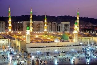 في زيارة المدينة المنورة.. ماذا نفعل؟