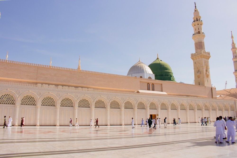 مساجد الفتح أو ما يعرف بالمساجد السبعة في المدينة المنورة عبر التاريخ