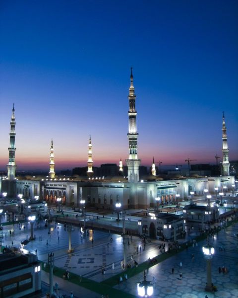 آداب زيارة المسجد النبوي الشريف وزيارة قبر الحبيب صلى الله عليه وسلم