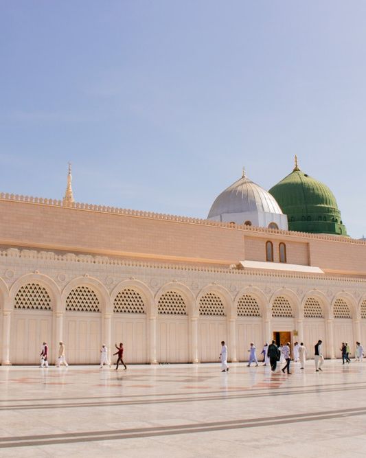 مساجد الفتح أو ما يعرف بالمساجد السبعة في المدينة المنورة عبر التاريخ
